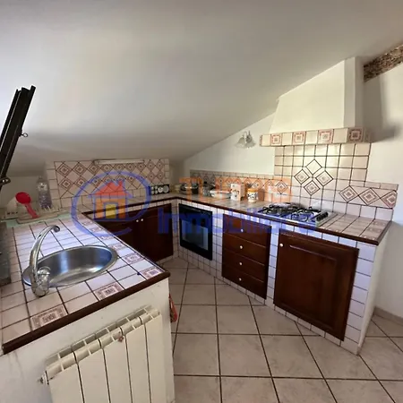 Apartment La Mansarda Di Via Galilei *